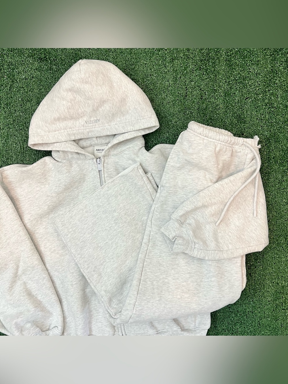 Aritzia Mega Fit Wide Leg Sweatpants (XS) & Mega Fit Full Zip Hoodie (S) Set